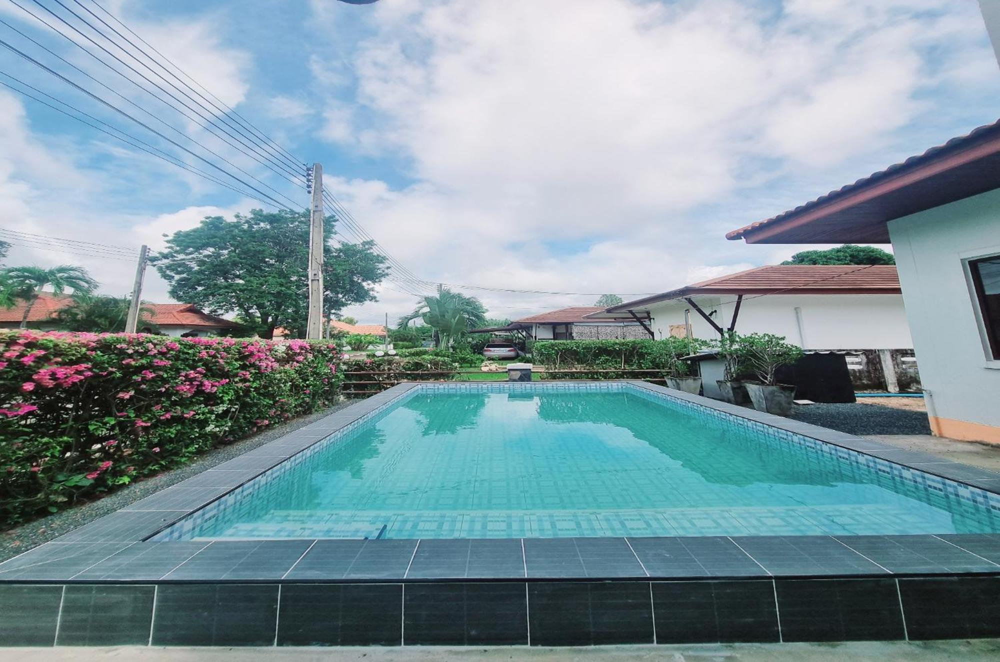 Mae Rampung Beach House Pool Villa Rayong Exteriör bild